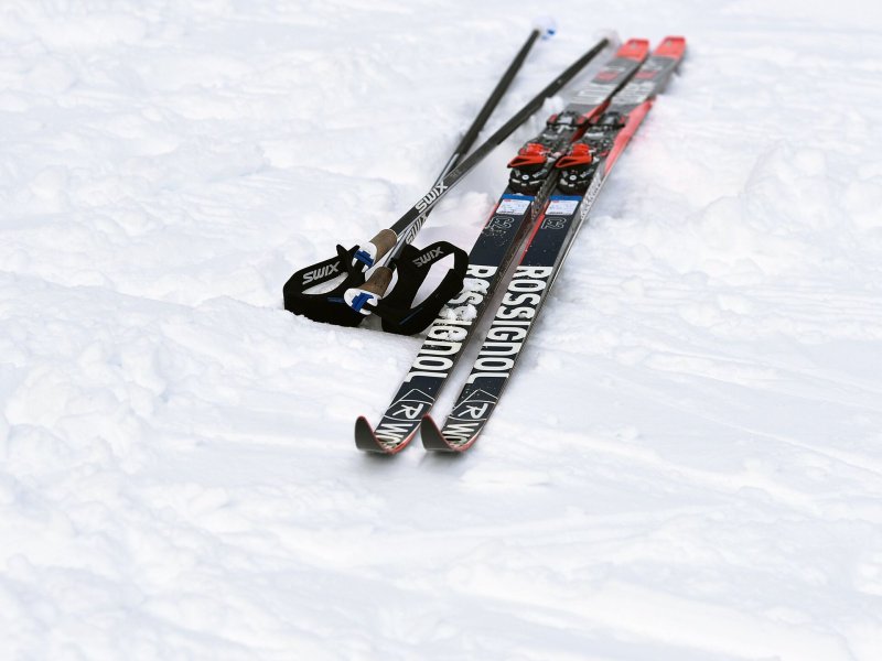 Как выбрать правильные лыжи для прыжков с трамплина?