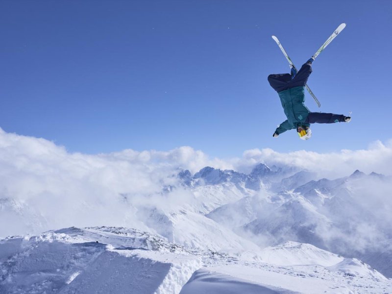 Российские девушки рвутся вперед: Успехи женской сборной по прыжкам с трамплина