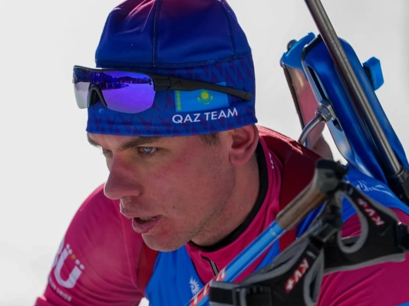 Казахстан официально назвал состав биатлонистов для Олимпиады-2026